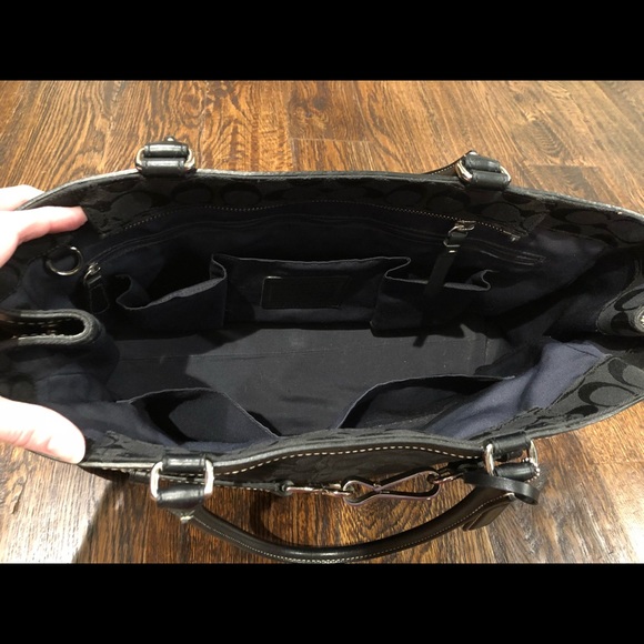 Black authentic Coach Bag/Purse. - Picture 4 of 8